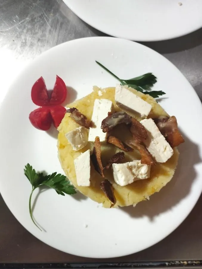 Bed & Breakfast Villa Gjecaj Guesthouse And Restaurant Theth