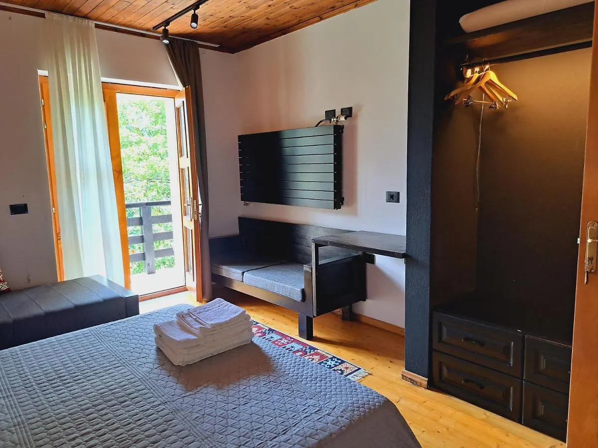 Bed & Breakfast Villa Gjecaj Guesthouse And Restaurant Theth