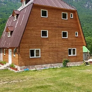 Penzion Bujtina Zemra Tradites, Theth
