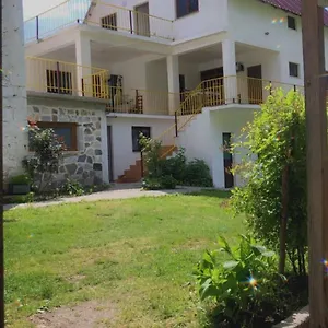 Guest house Bujtina Kometa